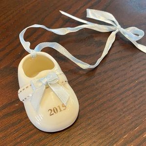 2015 baby shoe ornament